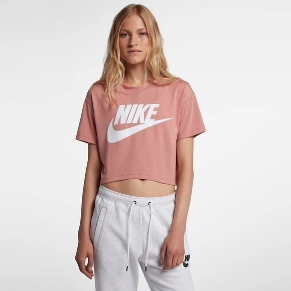 NIKE crop top oversized loose fit PTP 19-21 no signs of wear - Picture 1 of 4